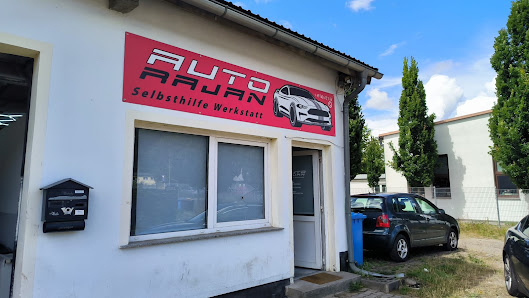 Auto Rajan Selbsthilfe Werkstatt