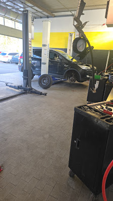 CR AUTO PLUS