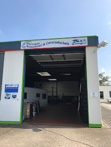 B + Z Automobile