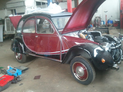 Neuser CLASSIC Oldtimer Restaurierung EntenReha