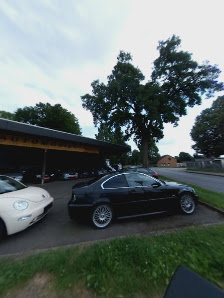 Benzer Automobile