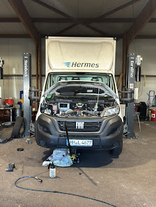 ARM Technik KFZ Meister Werkstatt