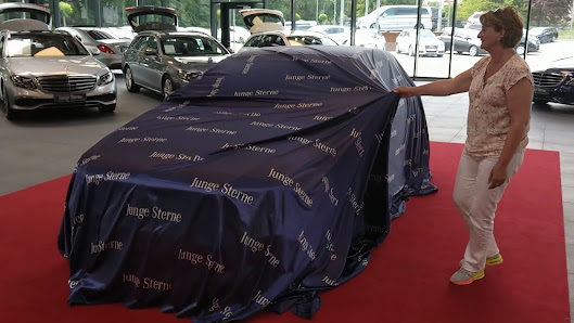 Paul Lüske GmbH | Autorisierter Mercedes-Benz PKW Service & Junge Sterne Verkauf