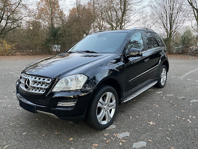 Schwarz Automobile