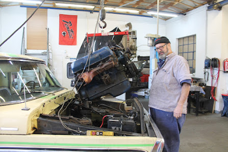 Bob's Garage UG