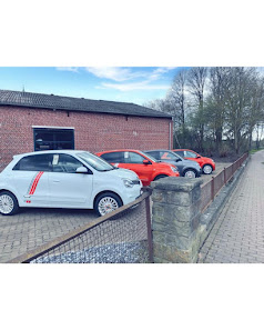 Neu- + Gebrauchtwagen Ausstellung Fahrzeughaus Matz GmbH & Co. KG