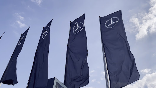 Mercedes-Benz Niederlassung Rhein-Ruhr Standort Neuss