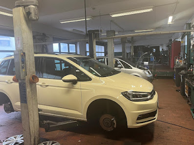Automobile Sascha