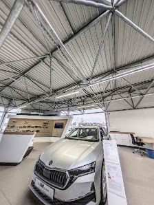 Thiel Schloß Neuhaus - Škoda, Seat & CUPRA