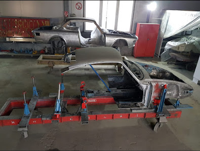 Oldtimer & Youngtimer Karosseriefachwerkstatt VEST