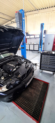 INLINE Fahrzeugtechnik - Spezialisiert auf BMW