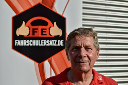Fahrschulersatzfahrzeuge Köln - PLUM GmbH & Co.KG