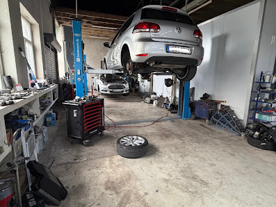 Autozentrum SB - Werkstatt, Lackierservice & TÜV