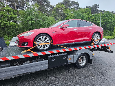 ADEL Automobile