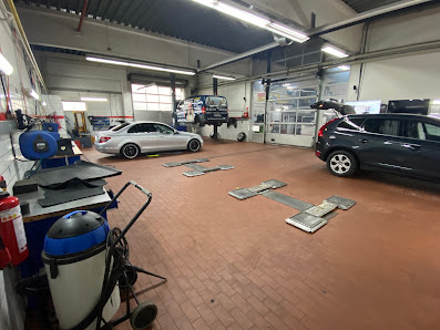 DriveFinity GmbH - Partnerbetrieb von Euromaster