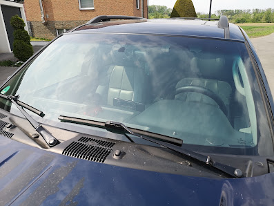 Autoglas am Rhein