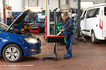 Autohaus In het Panhuis | Werkstatt, Lack & Karosserie