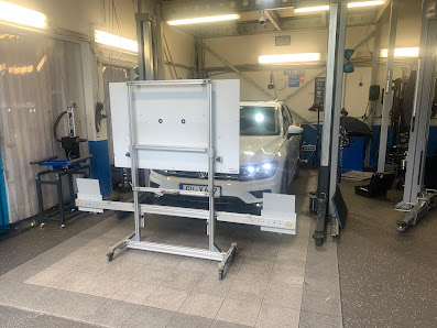 BY AutoTechnik/AutoGlas Meisterbetrieb