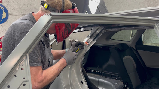 Automobil-Service Dernen GmbH Langenfeld- Lackiererei - Smartrepair - KFZ Werkstatt