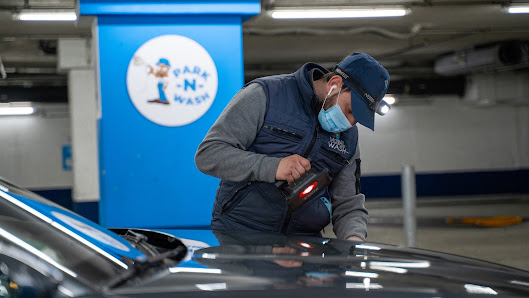 Park-N-Wash Frankfurt am Main - MyZeil | Autoaufbereitung – Handwäsche – Smart Repair – Folierung