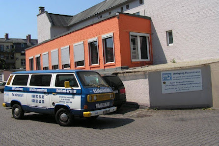 Wolfgang Hanselmann, Karosserie-Fachbetrieb
