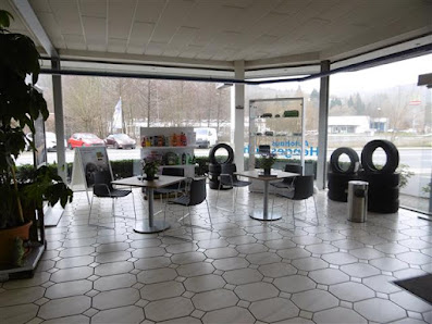 Autohaus Friedrich Hoffmann (Hauptstr. 210-214)
