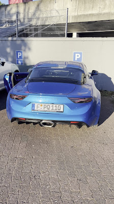 Alpine Store Frankfurt - RRG