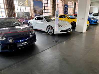 Alpine Store Frankfurt - RRG