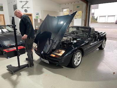 potti’s garage