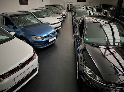 Valentino Car’s