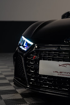 Valentino Car’s