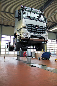 Mercedes-Benz Werkstatt Straelen | Herbrand Gruppe