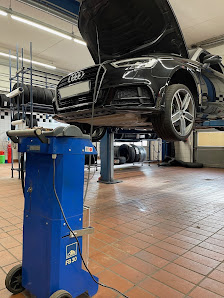 KFZ-Meisterwerkstatt (Globus Baumarkt)