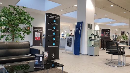 Mercedes-Benz Niederlassung Stuttgart Hallschlag