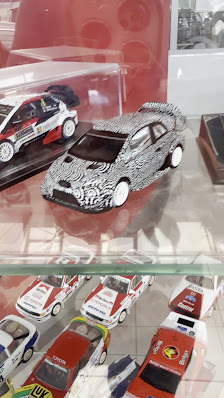 AUTOHAUS DINIG GMBH & CO. KG