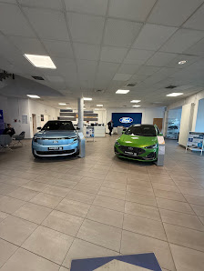 Autohaus Dinnebier Ford / Suzuki