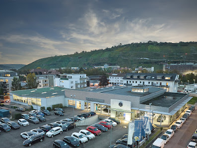Hahn Automobile | Volkswagen Partner Esslingen