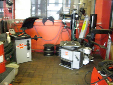 KFZ-Service Römer - Meisterwerkstatt, Reifenservice, Achsvermessung, Klimaservice, uvm