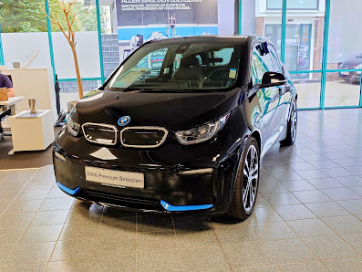 BMW Niederlassung Düsseldorf Gebrauchtwagenzentrum