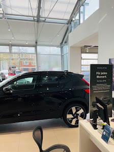MOLL GRUPPE | Volvo/ VW Vertragshändler Düsseldorf