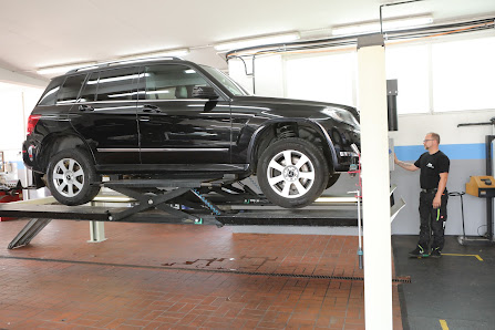 Auto-Technik-Höhn