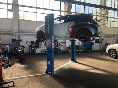 Kfz-Reifenservice, Selbsthilfewerkstatt