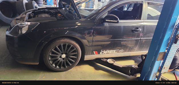 Pneuhage Reifen und Autoservice