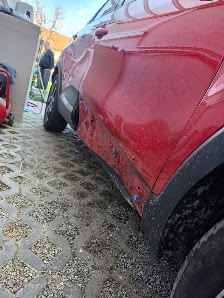 Autolackiererei &Beulenservice Hering GmbH