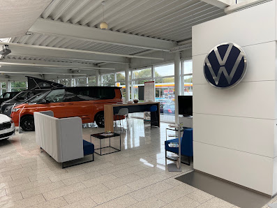 Volkswagen Autohaus - Auto-Centrum Hoffmann GmbH - PKW & Nutzfahrzeuge