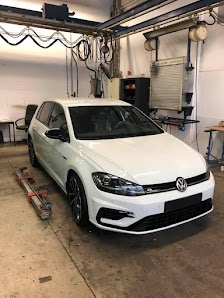 AutoUnfallSpezialist24 & Autolackiererei AH Muldental GmbH Grimma