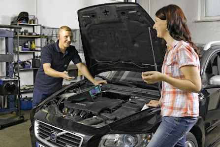 Autoreparatur Uwe-Ives Schöne