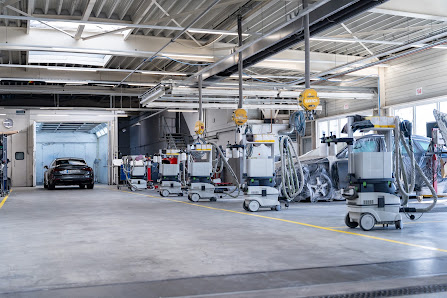 isicar GmbH * Kfz-Reparatur- und Lackierzentrum / TESLA Approved Body Shop Leipzig