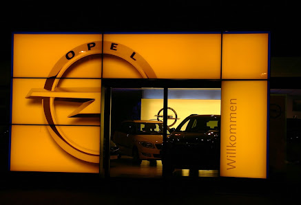 Auto Rußig Neustadt Opel- und Mitsubishi
