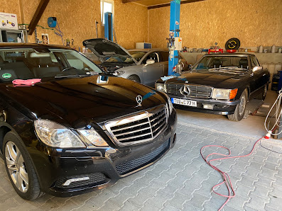 Simons Garage